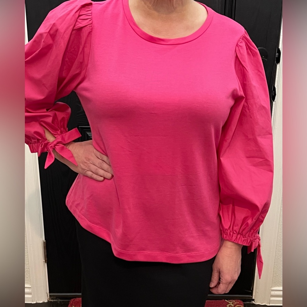 Crown & Ivy Bright Pink Puff Sleeve Blouse